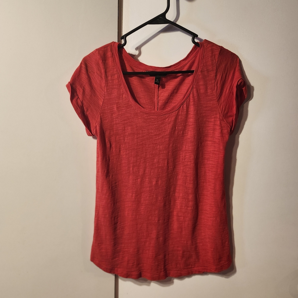 Banana Republic Red Short Sleeve Tee